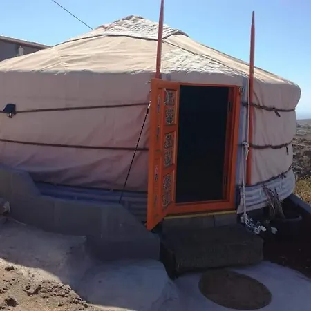 Luxury tent Yurta De Arico *