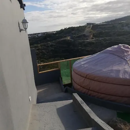 Luxury tent Yurta De Arico *